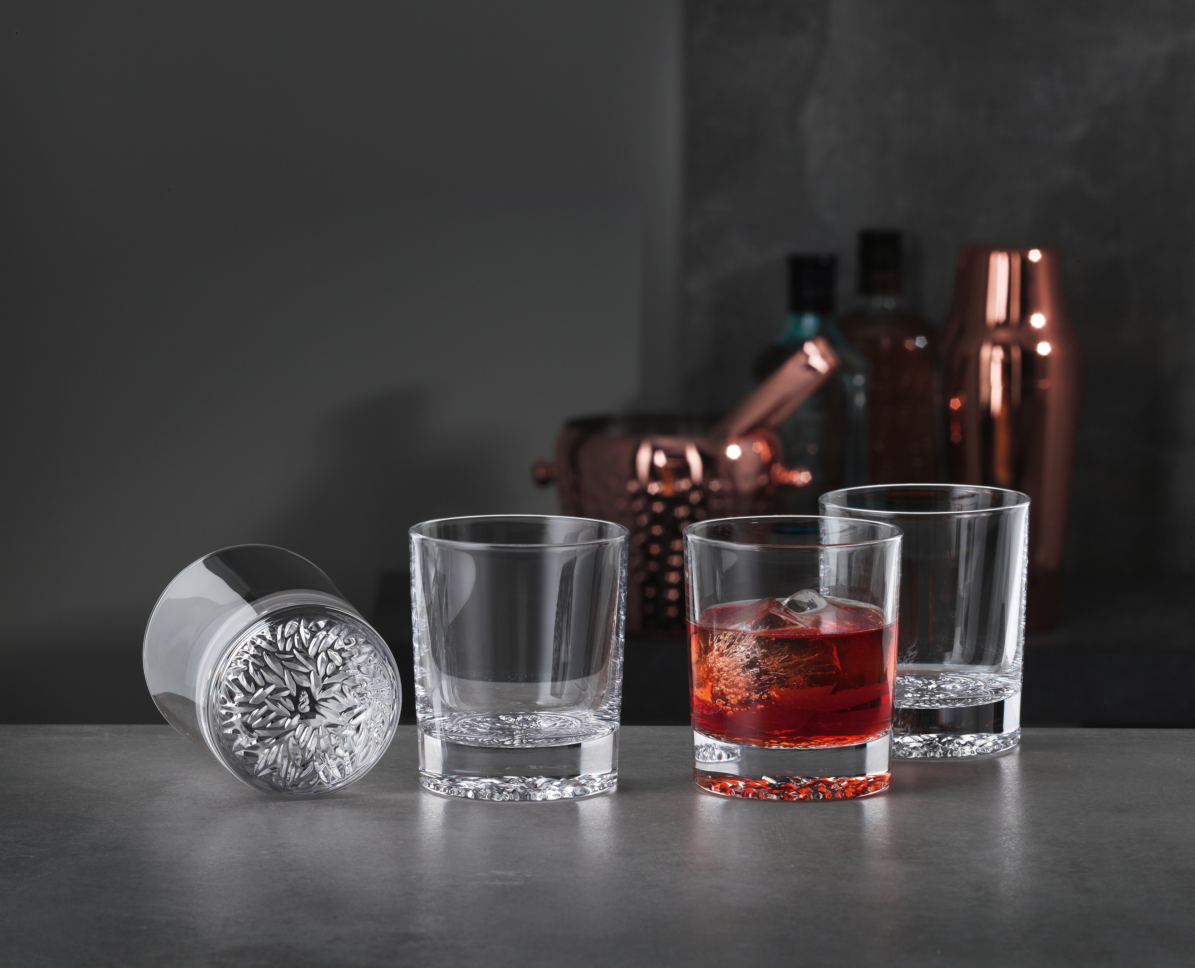 Amazon.com | The Buybox Vintage Coupe Glasses Set of 2